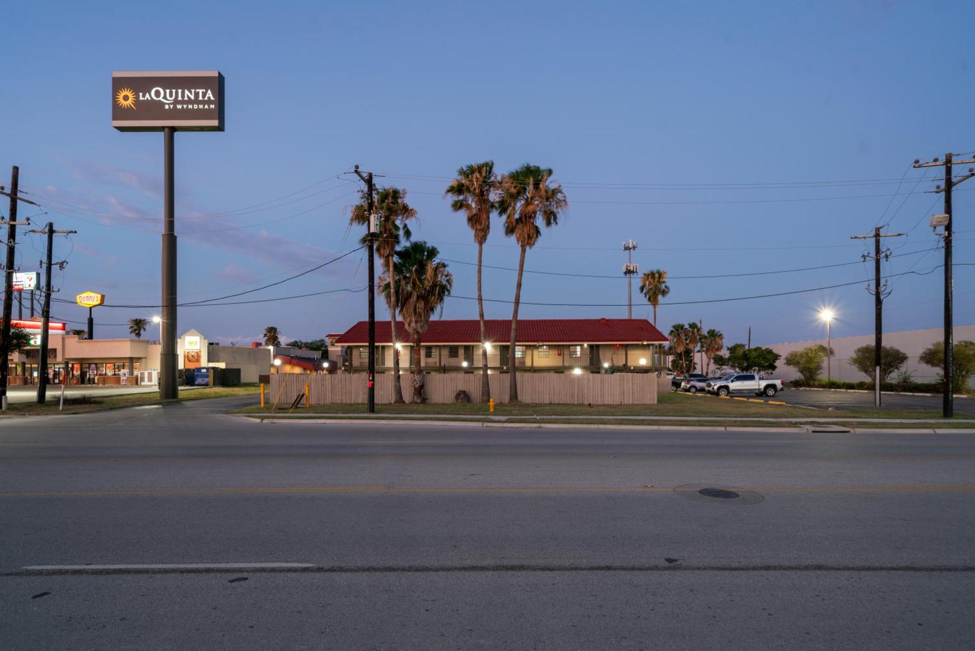 La Quinta Inn By Wyndham Corpus Christi North Eksteriør billede