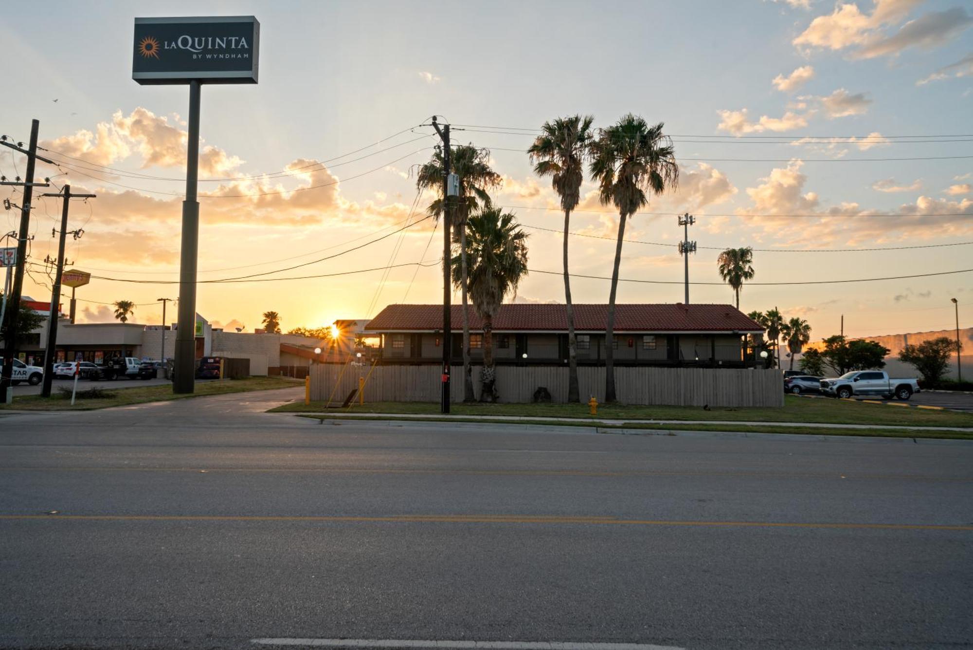 La Quinta Inn By Wyndham Corpus Christi North Eksteriør billede